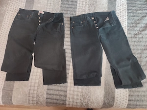 Piros cimkés Levis Strauss 501 eladók  - kép 5