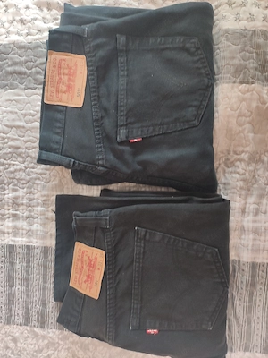 Piros cimkés Levis Strauss 501 eladók  - kép 2