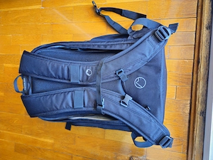 Új állapotú Lowepro fotós hátizsák eladó ! - kép 2