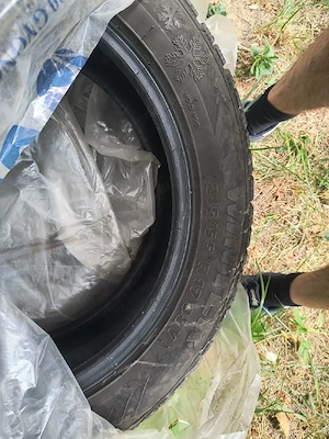 Laufen téligumi szett 215 55 r17 méretben - kép 3