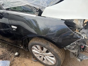 Opel Zafira C jobbos balos sárvédők, ajtók, visszapillantó, hátsó negyed és csomagtérajtó üveg - kép 5