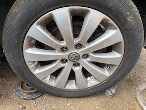 Opel Zafira C 4darabos kerék garnitúra szett 17 colos egy szezonos gumikkal 225 50 zr 17 szett  - kép 3