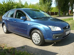 Ford Focus 1.6   - kép 2