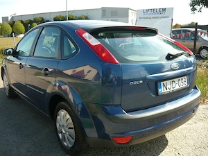 Ford Focus 1.6   - kép 4