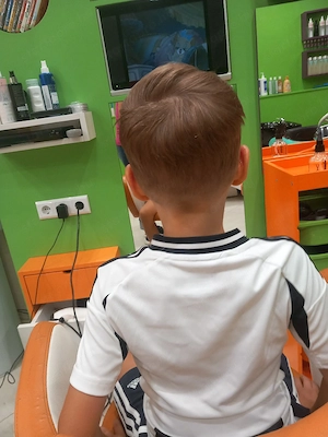 Férfihajvágás,Vecsés 06705510178 - kép 3