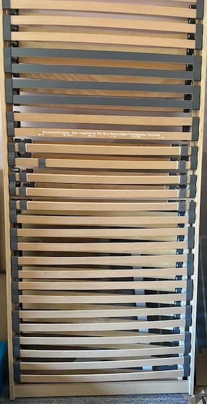 Eladó 4 db. keveset használt 90 cm x 195 cm ágyrács.