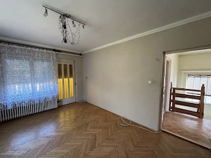 Központban lévő, kényelmes elrendezésű családi ház eladó! - kép 7