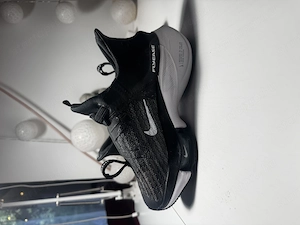 Nike futó cipő, teljesen új  - kép 2