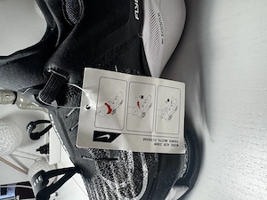 Nike futó cipő, teljesen új  - kép 8