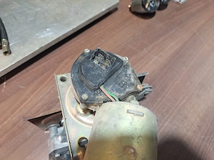 Eladó Ikarus ablaktörlő motor   motorok - kép 5