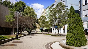 Panorámás lakás Kőbánya-alsó sétálóutcájában NAGY PINCE TÁROLÓVAL eladó: Liget tér 3. - kép 3