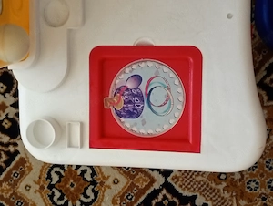sárga-fehér-kék színű gyermek fésülködőasztal  9000ft óbuda 36 50 104 8272   Palau Toys gyártmányú,  - kép 2