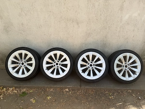 Tesla Model 3 Sport felni szett Hankook nyári gumival 1044264-00-A