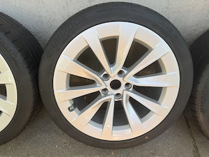 Tesla Model 3 Sport felni szett Hankook nyári gumival 1044264-00-A - kép 5