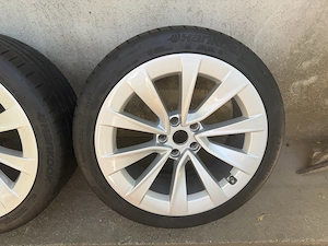Tesla Model 3 Sport felni szett Hankook nyári gumival 1044264-00-A - kép 7