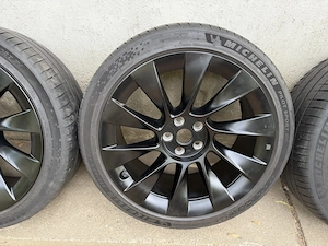 Tesla Model Y Induction nyári garnitúra 20" Tesla gyári fekete felni szett 1188223-00-C - kép 6