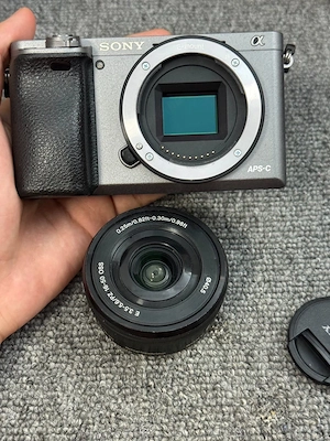 Sony a6000 fényképezőgép 16-50 mm-es objektívvel - kép 3