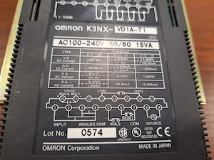 Omron K3NX-VD1A-T1 Digitális Panelműszer AC DC feszültség és áram - kép 6
