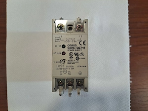 Omron S82K-00712 ipari tápegység 12V DC 0.6A - kép 2