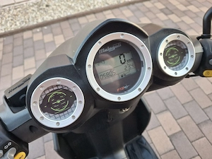 Malaguti F12R 50 Újszerű Gyári 5800km - kép 3