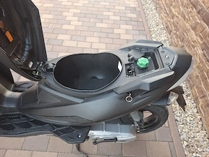 Malaguti F12R 50 Újszerű Gyári 5800km - kép 4