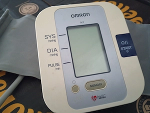 Omron M3 Intellisense (HEM-7154-E) 12000ft óbuda 36 50 104 8272  Omron vérnyomásmérő egy praktikus,  - kép 3