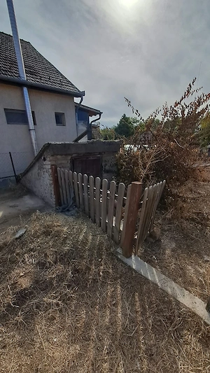  Monorierdőn 2 szobás családi ház 555 m2-es telekkel - kép 9