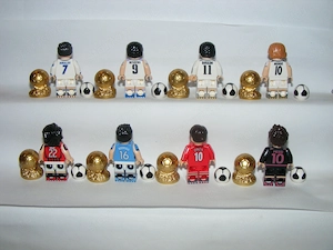 Lego Focista figurák Futball foci Owen Rodrigo Messi Kaka Ronaldo Benzema figura ÚJ - kép 4