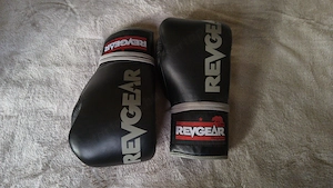 Új boxkeszyű Revgear F1 Competitor 10 oz - kép 2