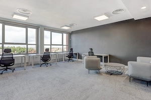 25 fős szolgáltatásokkal ellátott iroda a Regus West End központban