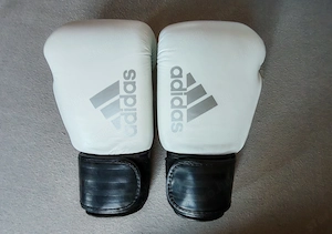 Boxkesztyű Új Adidas Hybrid 200 14oz - kép 2