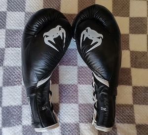 Boxkesztyű Új Venum Shield Pro 12oz - kép 5