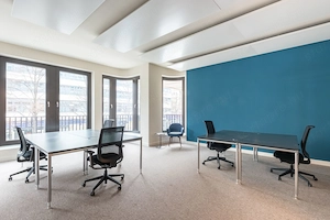 Privát iroda a Regus First Site központban 50 fős csapatnak 