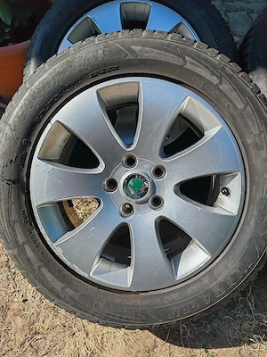 Skoda Superb 2 gyári alufelni - kép 5