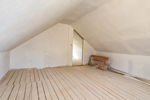 Eladó Esztergom-kertvárosban 112 m2-es befejezetlen családi ház - kép 9