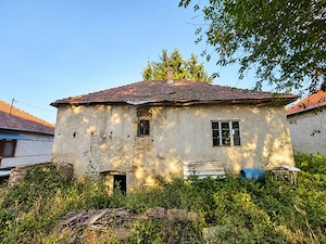 Perőcsényben eladó ház 919 nm telken - kép 8