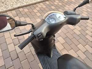 Piaggio Zip 4T 50 Újszerű Gyári  - kép 2