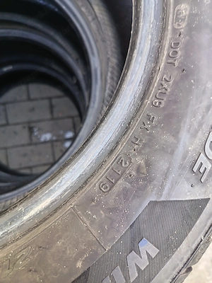 215 60R16 Hankook téli gumi  - kép 2