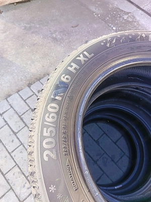 205 60R16 Semperit téli gumi  - kép 3