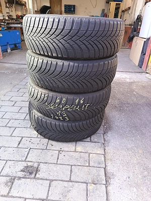 205 60R16 Semperit téli gumi 